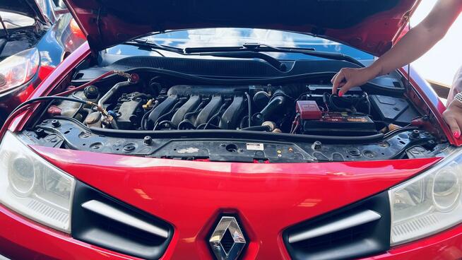 Renault Megane CC kabriolet 2.0 LPG Białystok - zdjęcie 8