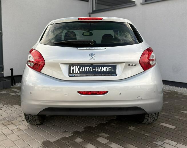 Peugeot 208 1.6 HDi | Zarejestrowany | Stan BDB | Pyzdry - zdjęcie 5