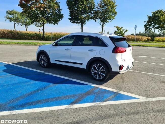 Kia Niro Hybrid 1.6 GDi 141KM 6DCT Brzeg - zdjęcie 5