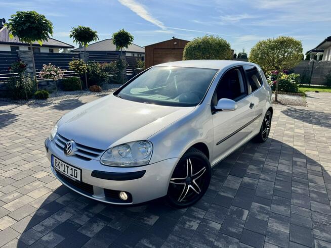 Vw Golf V 1,6 mpi bardzo ładny oryginalny lakier z niemiec Szerominek - zdjęcie 2