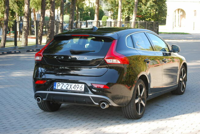 Volvo V40 II 2.0 D2 (120 KM) | Oryginalna wersja R-DESIGN | Rzeszów - zdjęcie 9