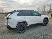 Toyota RAV-4 / HYBRYDA / 4x4 / bogate wyposażenie / niski przebieg / Tarnów - zdjęcie 4