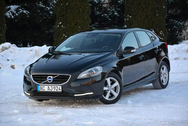Volvo V40 Xenon Ledy Virtual Zegary Parktronik ASO Alu16 Nowe Opony Ostrów Mazowiecka - zdjęcie 2
