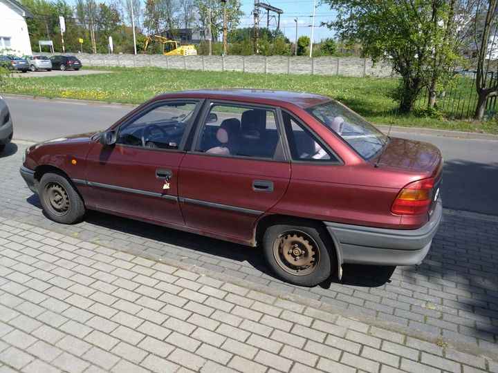 Opel Astra 1,4 kat Ostrzeszów - zdjęcie 1