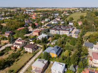 Niezwykły drewniany dom z amfiladą z XX wieku Opatów - zdjęcie 8