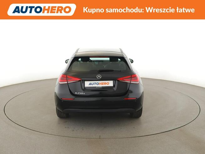 Mercedes A 250 FV23 pHEV led automat virtual navi kamera pdc Warszawa - zdjęcie 6