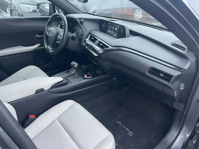 Lexus UX 250H Salon PL Hybryda Automat Kamera Podgrzewanie 184KM Gliwice - zdjęcie 9