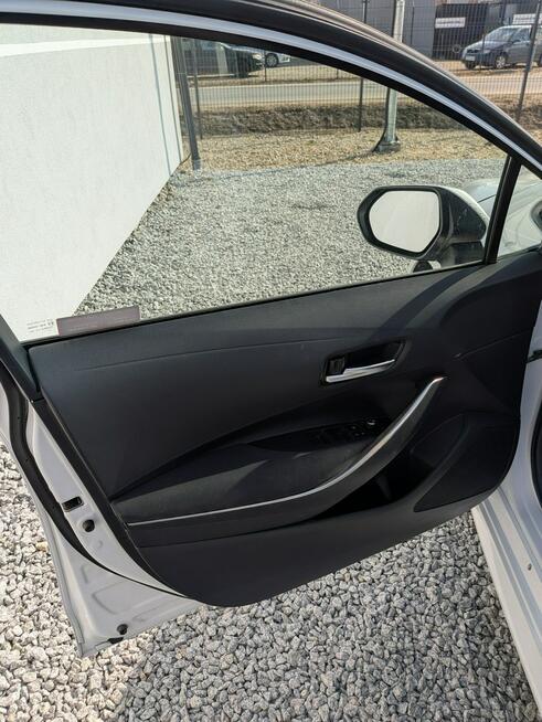 Toyota Corolla 1.2 1WŁ Salon PL Miękinia - zdjęcie 8