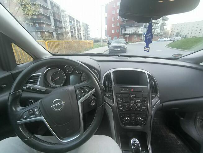 Opel Astra J 2013 r. Sports Tourer 1.7 CDTI 110 km Żyrardów - zdjęcie 4