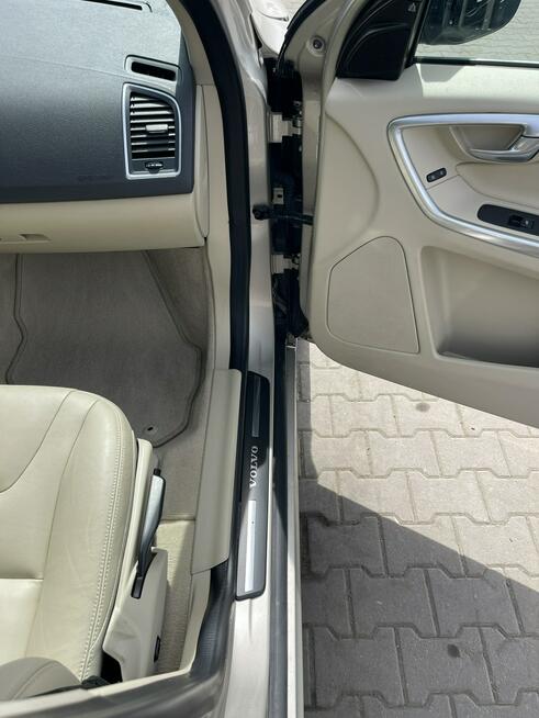 Volvo XC 60 T5 Automat Skóra Pakięc Podgrzewanie Parktornik Gliwice - zdjęcie 3