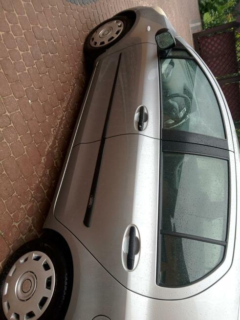 Toyota Yaris Luna 1.3 Dąbrowa Górnicza - zdjęcie 2