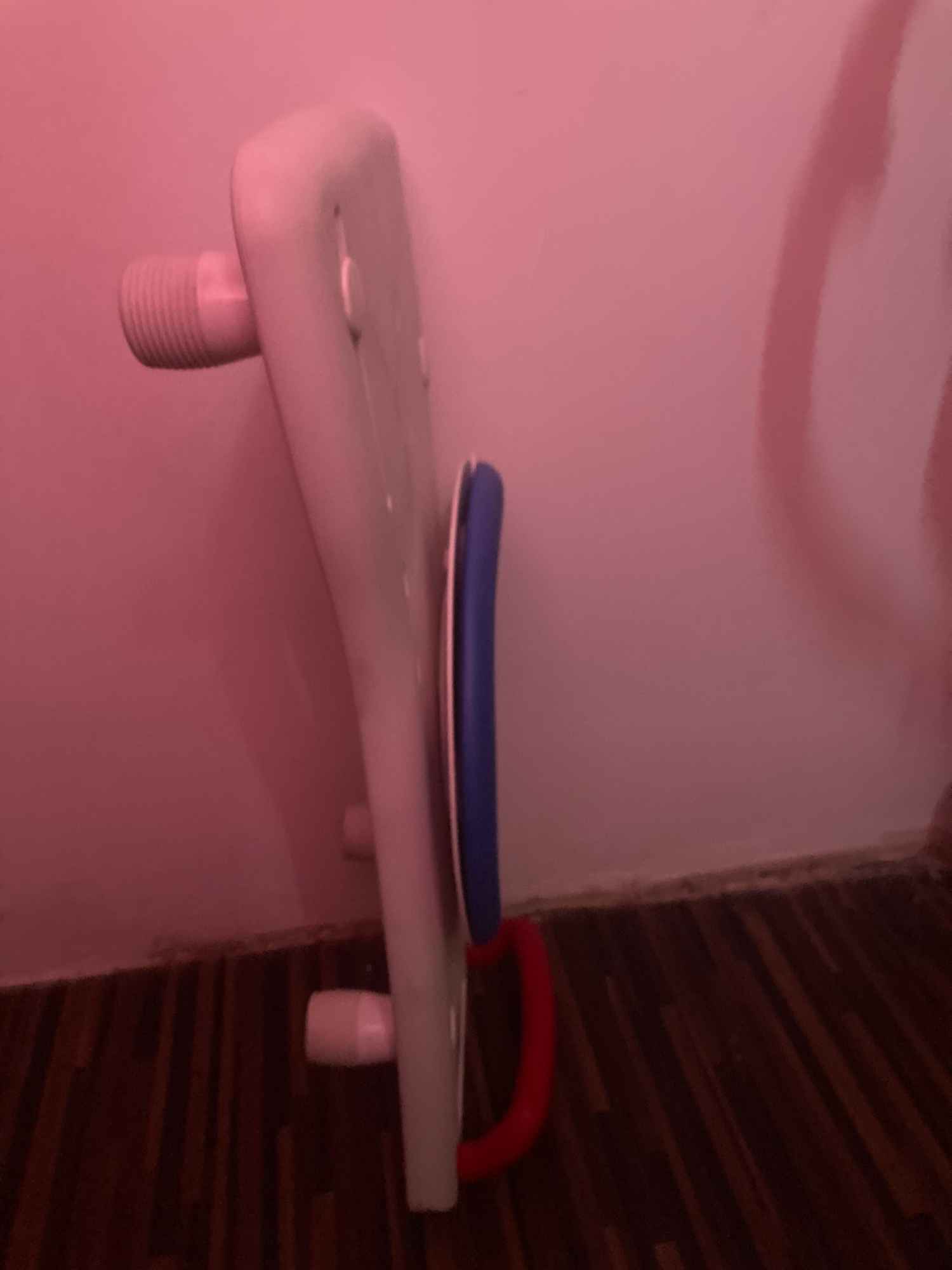 Ławeczka do kąpieli. Tarnów - zdjęcie 3