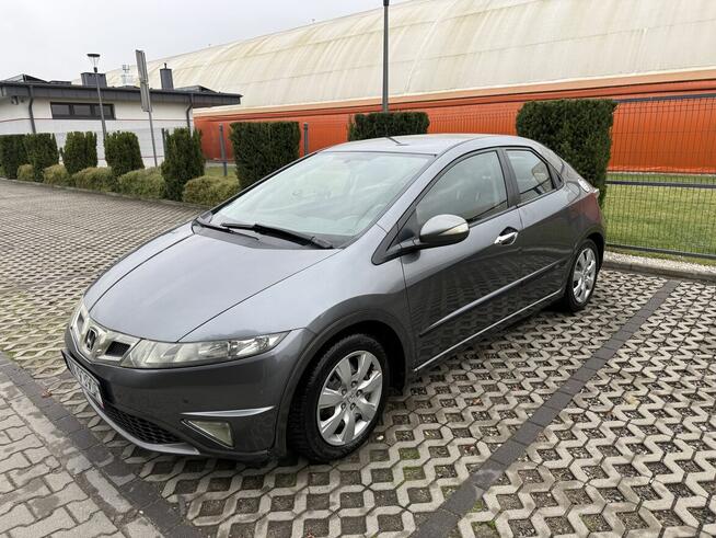 Honda Civic 1.4 i-VTEC • 2011 rok • Benzyna • Białołęka - zdjęcie 7