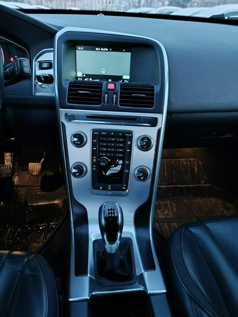 Volvo XC 60 Ksenon navi Ocean Race Otwock - zdjęcie 8