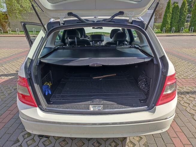 Mercedes Benz W204 C180 1,8 b automat 2010 r. Warszawa - zdjęcie 8