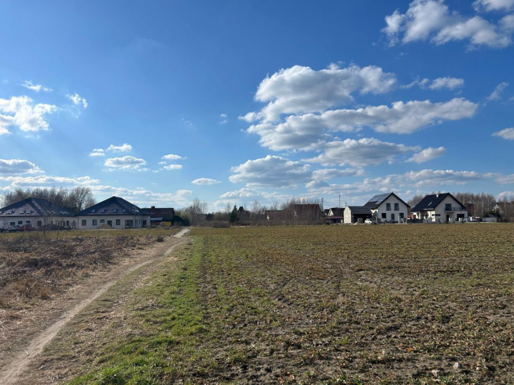 Działki usługowe pod działalność lub inwestycję! Biskupice - zdjęcie 2