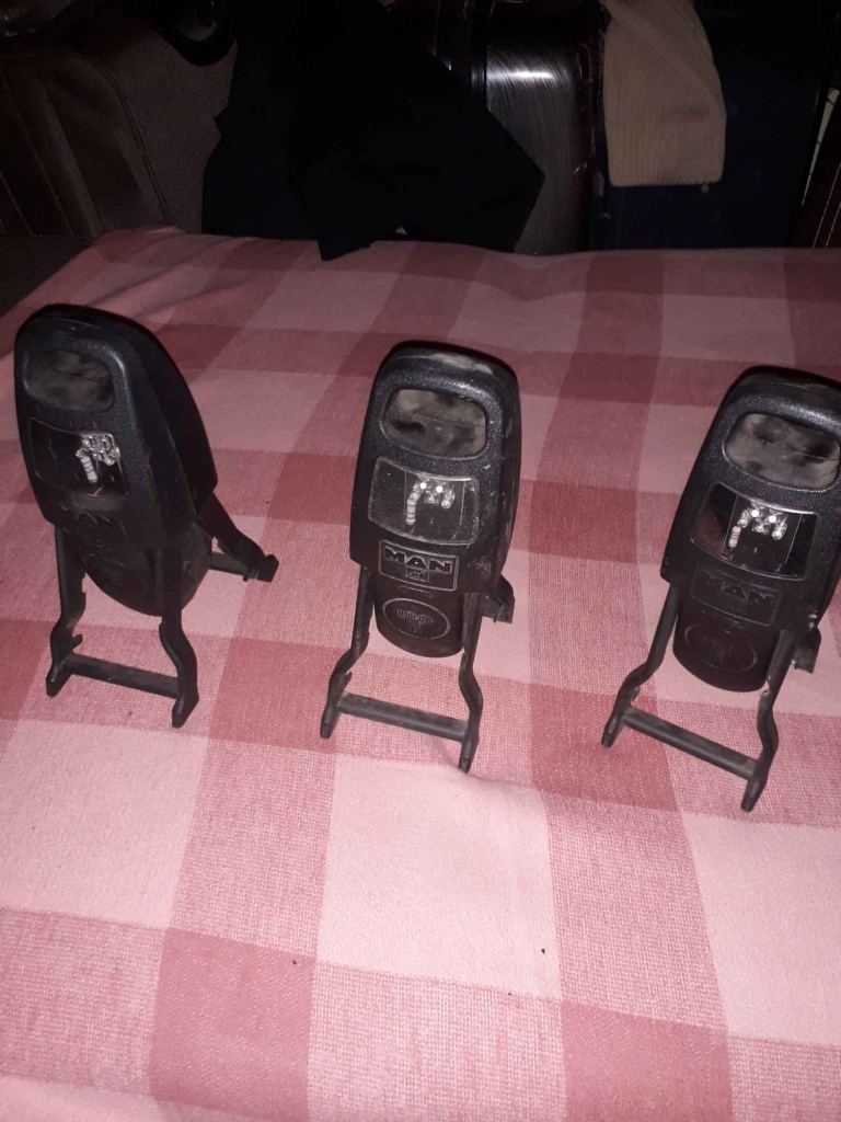 Lampy ostrzegawcze MAN Bielany - zdjęcie 3