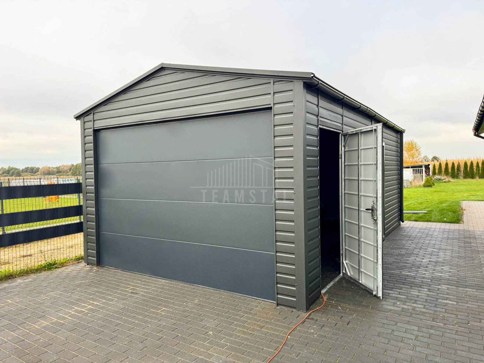 Garaż blaszany 5x6m - brama segmentowa okno drzwi dach  rynny TS1194 Przasnysz - zdjęcie 5