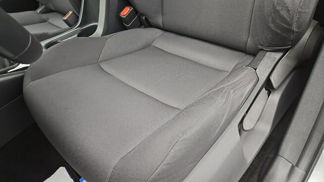 Toyota Corolla 1.2 T Active ! Z Polskiego Salonu ! Faktura Vat ! Warszawa - zdjęcie 12