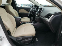 Jeep Cherokee 2015, 3.2L, Latitude, po gradobiciu Warszawa - zdjęcie 6