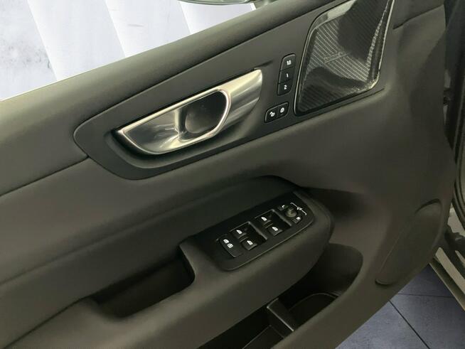 Volvo XC 60 T6 AWD Plus Bright MY 2026 Tychy - zdjęcie 12