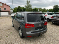 Volkswagen Touran 1,6 Diesel 105KM ładny zadbany samochód Białogard - zdjęcie 9