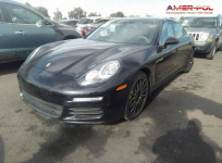 Porsche Panamera 2015, 3.0L hybryda, uszkodzony tył