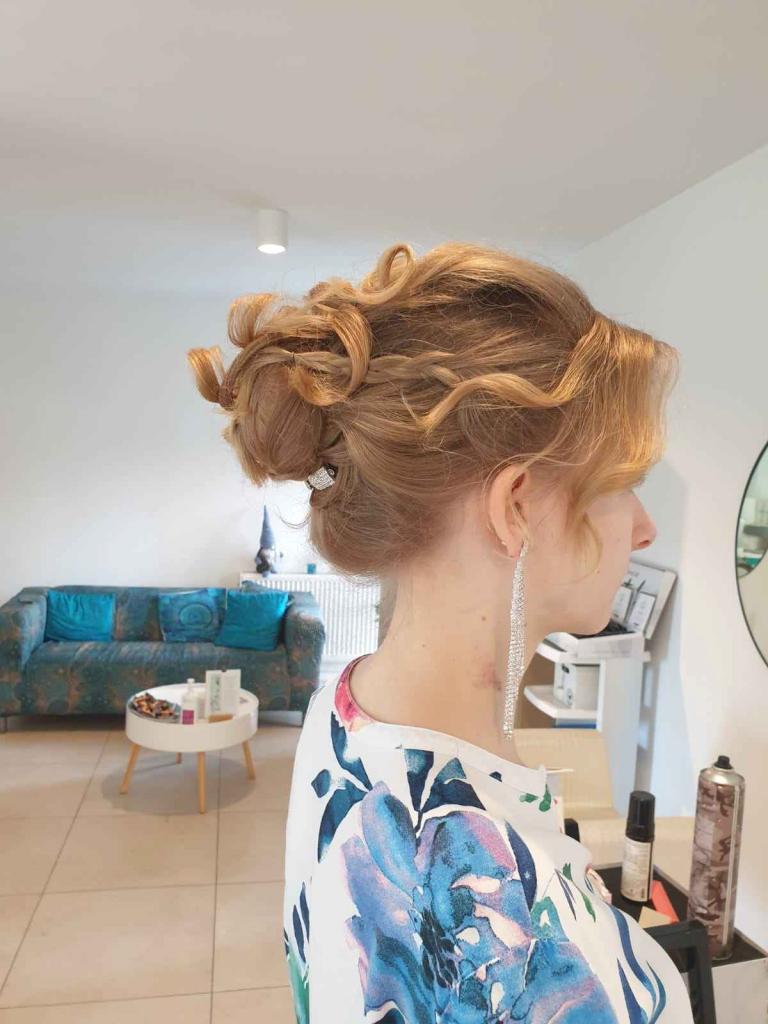 Koloryzacja Zgierz, Strzyżenie Zgierz, Fryzjer Zgierz, Fryzjerstwo Zgierz - zdjęcie 3