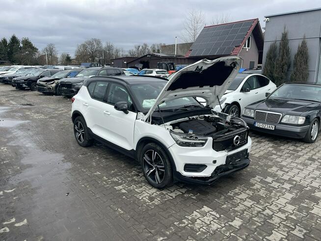 Volvo XC 40 T3 Skóra Podgrzewanie Kamera Virtual Gliwice - zdjęcie 3