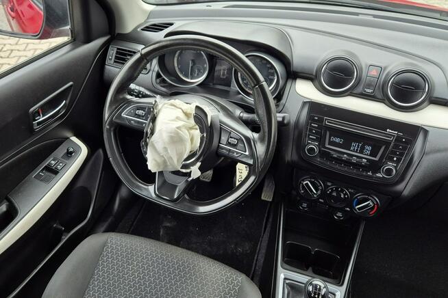 Suzuki Swift 1.2 DualJet HYBID 83KM Tempomat Wspomaganie 65.000km! Świętoszówka - zdjęcie 9