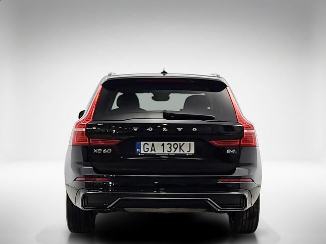 Volvo XC 60 B4 B Plus Dark aut ! Z Polskiego Salonu ! Faktura VAT ! Warszawa - zdjęcie 4