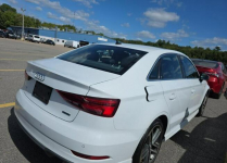 Audi A3 Premium Plus / Quattro / S-Line / niski przebieg Wrocław - zdjęcie 4