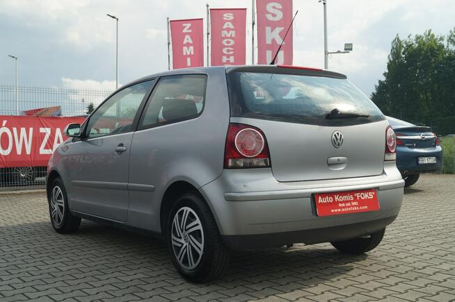 Volkswagen Polo 1,2 55 KM KLIMATYZACJA 4 LATA JEDEN WŁAŚCICIEL SPRAWNY Goczałkowice-Zdrój - zdjęcie 3