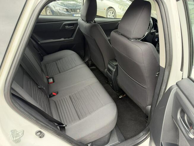 Toyota Auris 1.8 HSD 136KM  Serwisowany Kamera Ładny stan Otwock Mały - zdjęcie 10