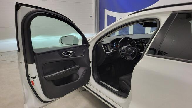 Volvo V60 B3 B Momentum Core aut Grójec - zdjęcie 11