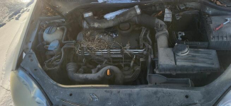 Syndyk sprzeda samochód osobowy Volkswagen Golf 2004 Warszawa - zdjęcie 4