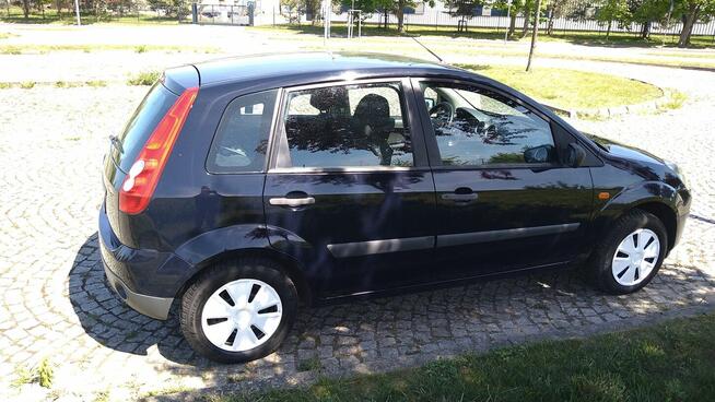 ford fiesta 2007r 1.3 benzyna Salon Polska Szczecin - zdjęcie 2