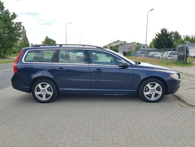 Volvo V70 2,0 Diesel 5 cylindrów Skóry Navi Gwarancja Włocławek - zdjęcie 4
