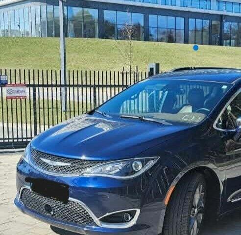 Chrysler Pacifica LIMITED PLATINUM 8 osobowa Poznań - zdjęcie 2