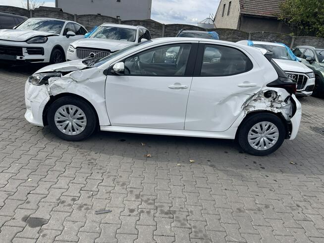 Toyota Yaris Hybryda Automat Kamera Gliwice - zdjęcie 5