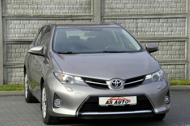 Toyota Auris 1,33i 100KM Premium/SerwisASO/Kamera/Ledy/USB/ Węgrów - zdjęcie 2