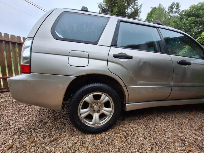 Subaru forster 2006, automat, na chodzie lekko uszkodzony Wiązowna - zdjęcie 6