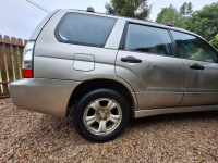 Subaru forster 2006, automat, na chodzie lekko uszkodzony Wiązowna - zdjęcie 6