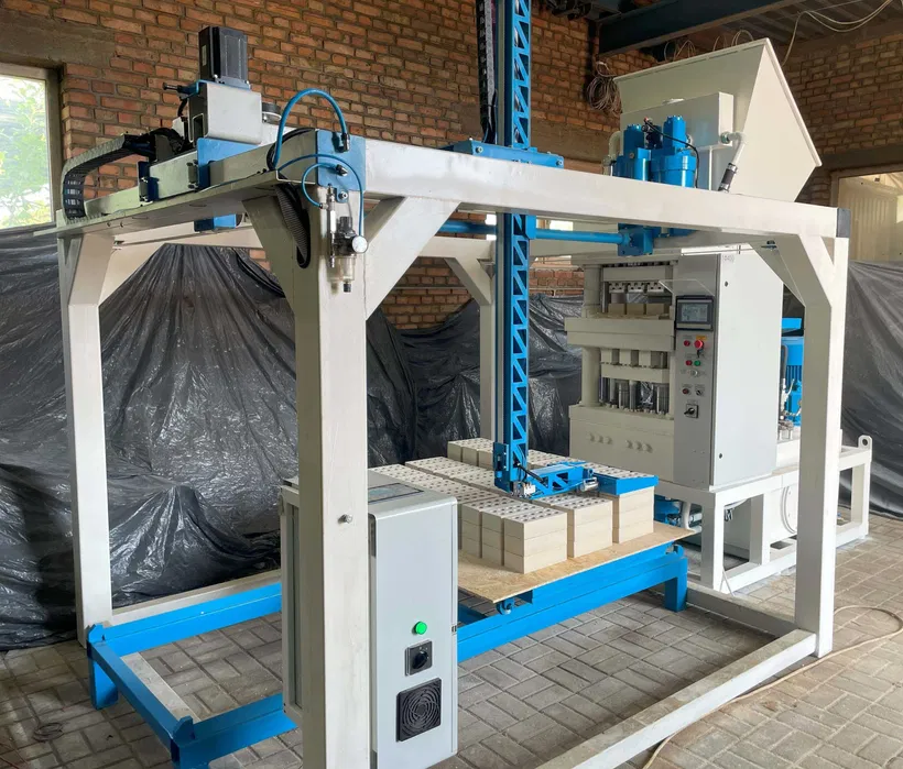 Manipulator automatyczny do ukladan ia cegieł bloków i kostki brukowej Olsztyn - zdjęcie 1