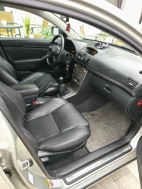 Toyota Avensis 1,8 benzyna 2006r. Bogato wyposażona Myślibórz - zdjęcie 8