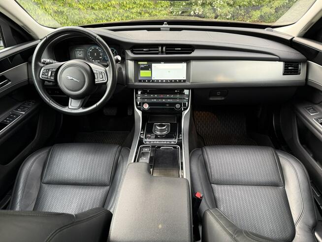 Jaguar XF AWD R-dynamic Tarnowskie Góry - zdjęcie 6
