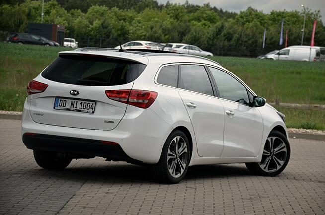 Kia Cee'd 1,6CRDI*136KM*Led*Xenon*Navi*Kamera*Panorama*Parkasist Ostrów Mazowiecka - zdjęcie 9