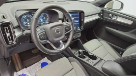 Volvo XC 40 Core aut ! Z Polskiego Salonu ! Faktura VAT ! Warszawa - zdjęcie 9