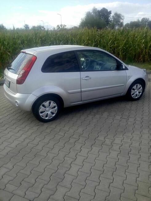 Fiesta 1,4 tdci 2007 z pełnym wyposażeniem Września - zdjęcie 4