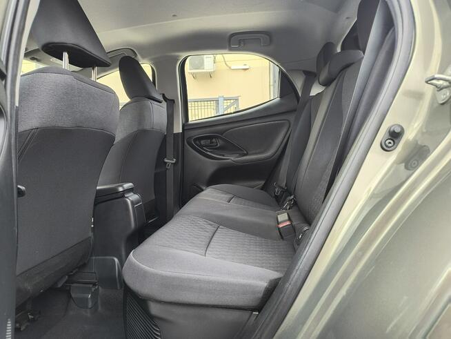 Toyota Yaris Salon PL mały przebieg Bydgoszcz - zdjęcie 10